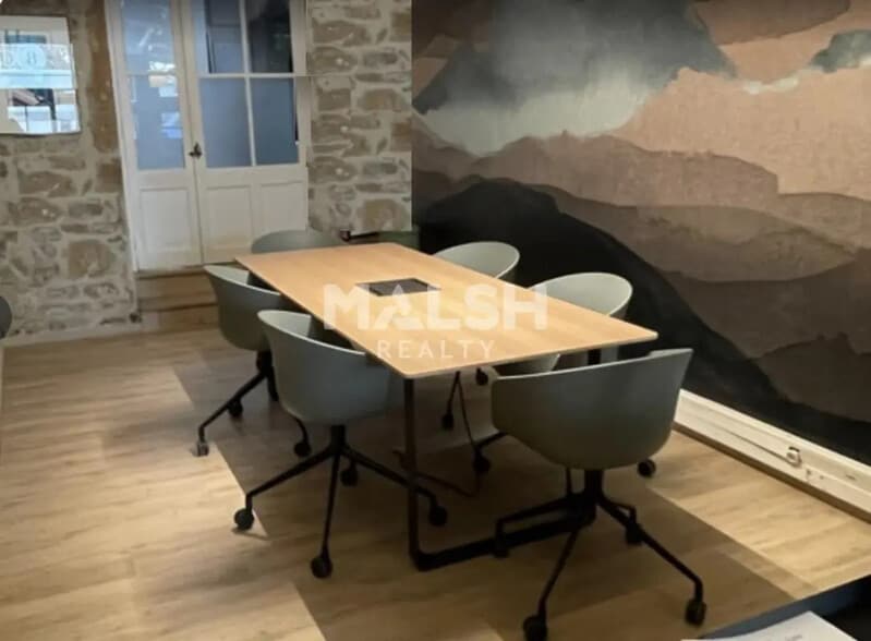 Retail in Lyon for lease - Interior Photo - Image 3 of 5