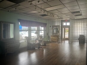 2200 Colonial Ave, Norfolk, VA for lease Building Photo- Image 1 of 4