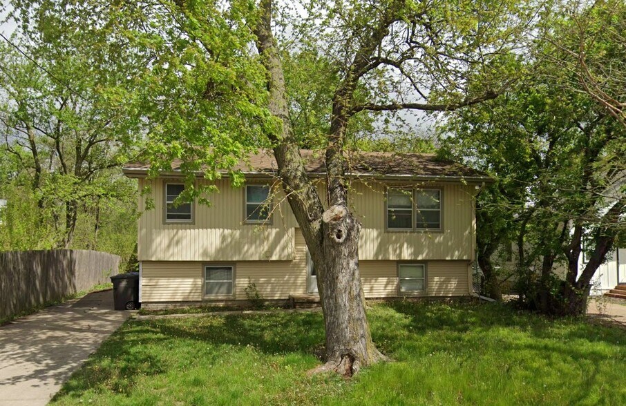14 E Payton Ave, Des Moines, IA for sale - Primary Photo - Image 1 of 1