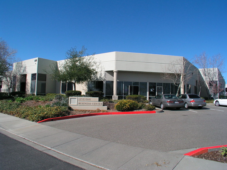 875 Cotting Ln, Vacaville, CA for lease - Building Photo - Image 1 of 5