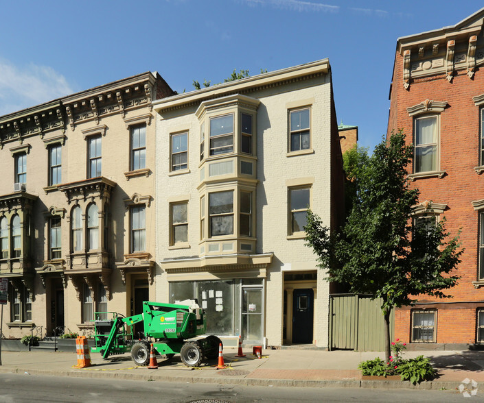 330 Madison Ave, Albany, NY for sale - Primary Photo - Image 1 of 1