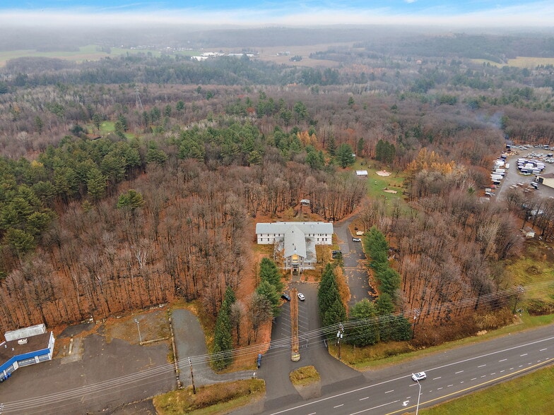 2351 Boul Du Curé-Labelle, Saint-jerome, QC for sale - Building Photo - Image 2 of 4