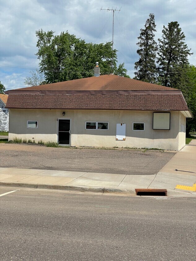 1001 W Main St, Cameron, WI for sale Building Photo- Image 1 of 1