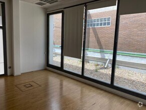 Calle de Manuel Tovar, 36, Madrid, Madrid for lease Interior Photo- Image 1 of 2