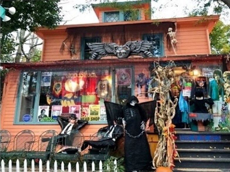 71 Tinker St, Woodstock, NY 12498