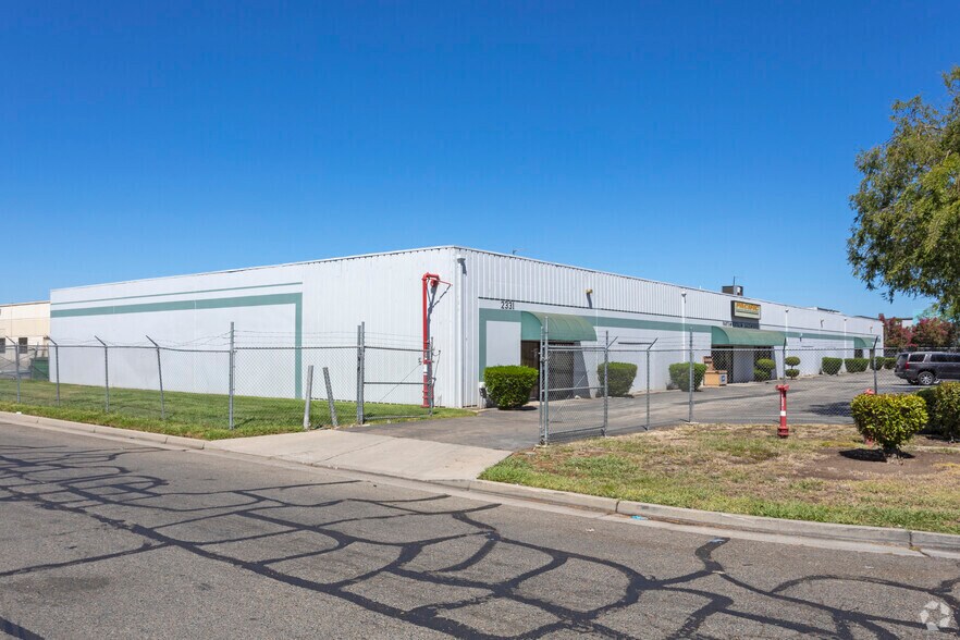 2331 Stagecoach Rd, Stockton, CA 95215