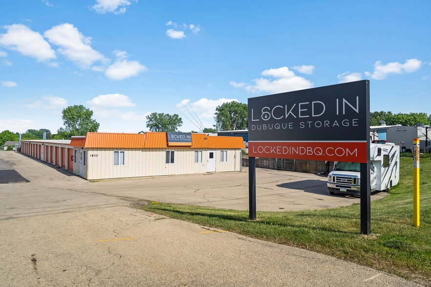 1820 Radford Rd, Dubuque, IA for sale - Building Photo - Image 1 of 1