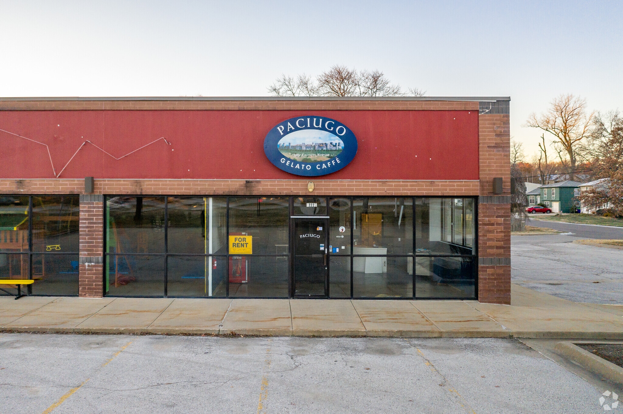 1221912221 Shawnee Mission Pky, Shawnee, KS 66216 Monrovia Shops