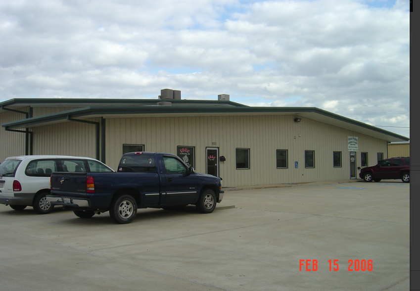 1062 Pearl Dr, Bossier City, LA for lease - Primary Photo - Image 1 of 7