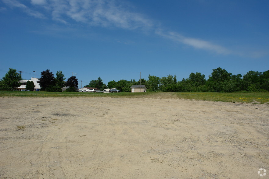 38209 Mentor Ave, Willoughby, OH for sale - Building Photo - Image 3 of 4