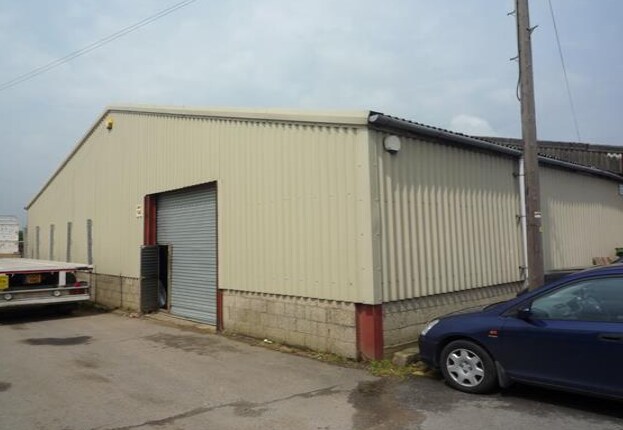 Farm Rd, Maidenhead for sale - Building Photo - Image 1 of 1