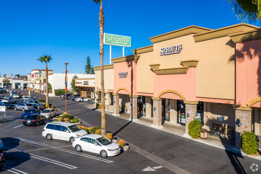 21777-21949 Ventura Blvd, Woodland Hills, CA for lease - Building Photo - Image 1 of 5