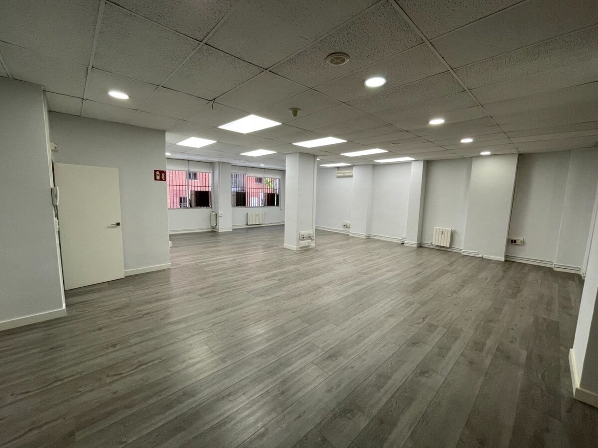 Madrid, MAD 28003 - Unit Puerta A -  - Interior Photo - Image 1 of 7