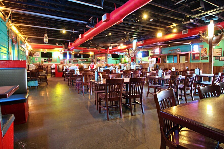 610 Fisher St, Matagorda, TX for sale - Building Photo - Image 2 of 13