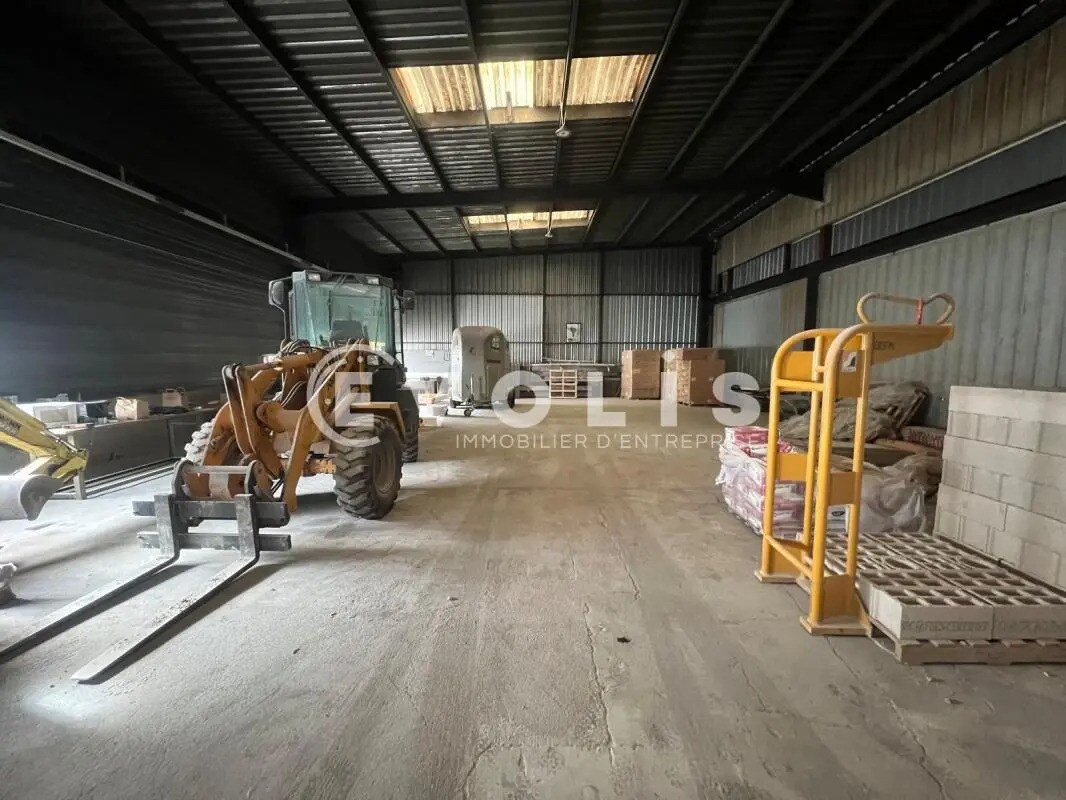 Flex in Ozoir-la-Ferrière for lease Interior Photo- Image 1 of 7