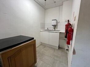 Eld Ln, Colchester for lease Interior Photo- Image 2 of 2