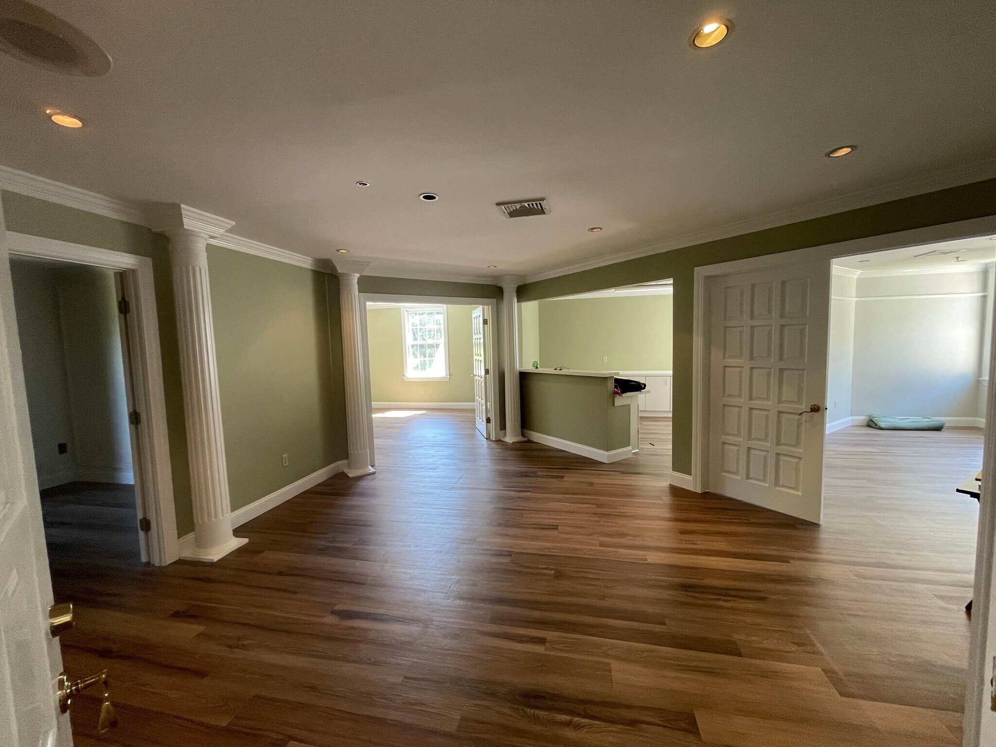 10 Melrose Dr, Farmington, CT for lease Interior Photo- Image 1 of 10