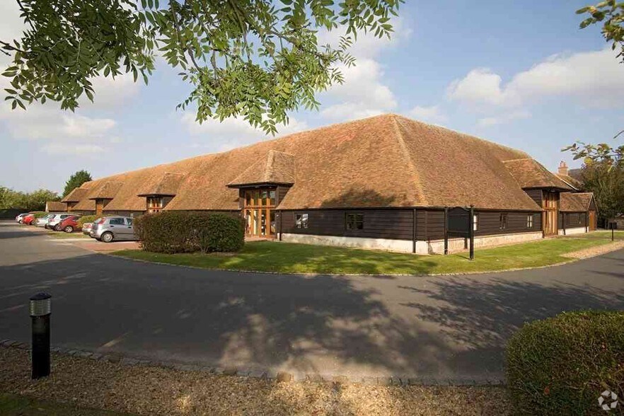 Preston Crowmarsh, Wallingford, OX10 6SL Crowmarsh Battle Barns