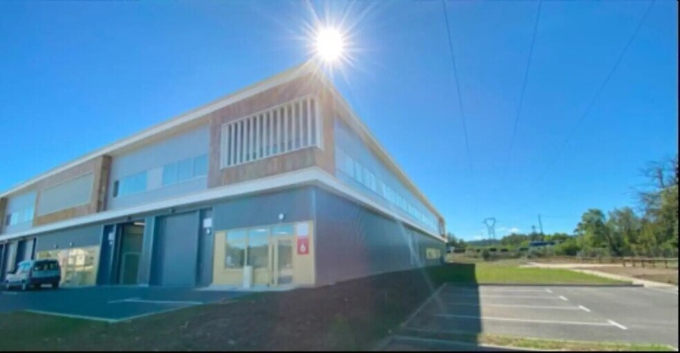 Flex in Rousset for sale - Building Photo - Image 1 of 10