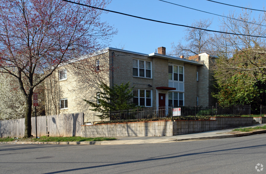 2117 M St NE, Washington, DC for sale - Primary Photo - Image 3 of 6