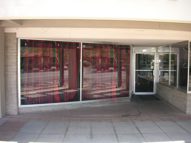 150-156 W Main St, Mesa, AZ for lease - Building Photo - Image 3 of 4