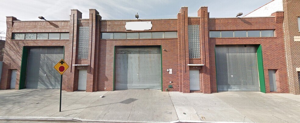 1874 43rd St, Astoria, NY for sale - Primary Photo - Image 1 of 1