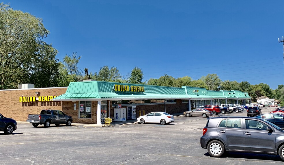 7768-7800 W 130th St, Middleburg Hts, OH for lease - Building Photo - Image 1 of 3