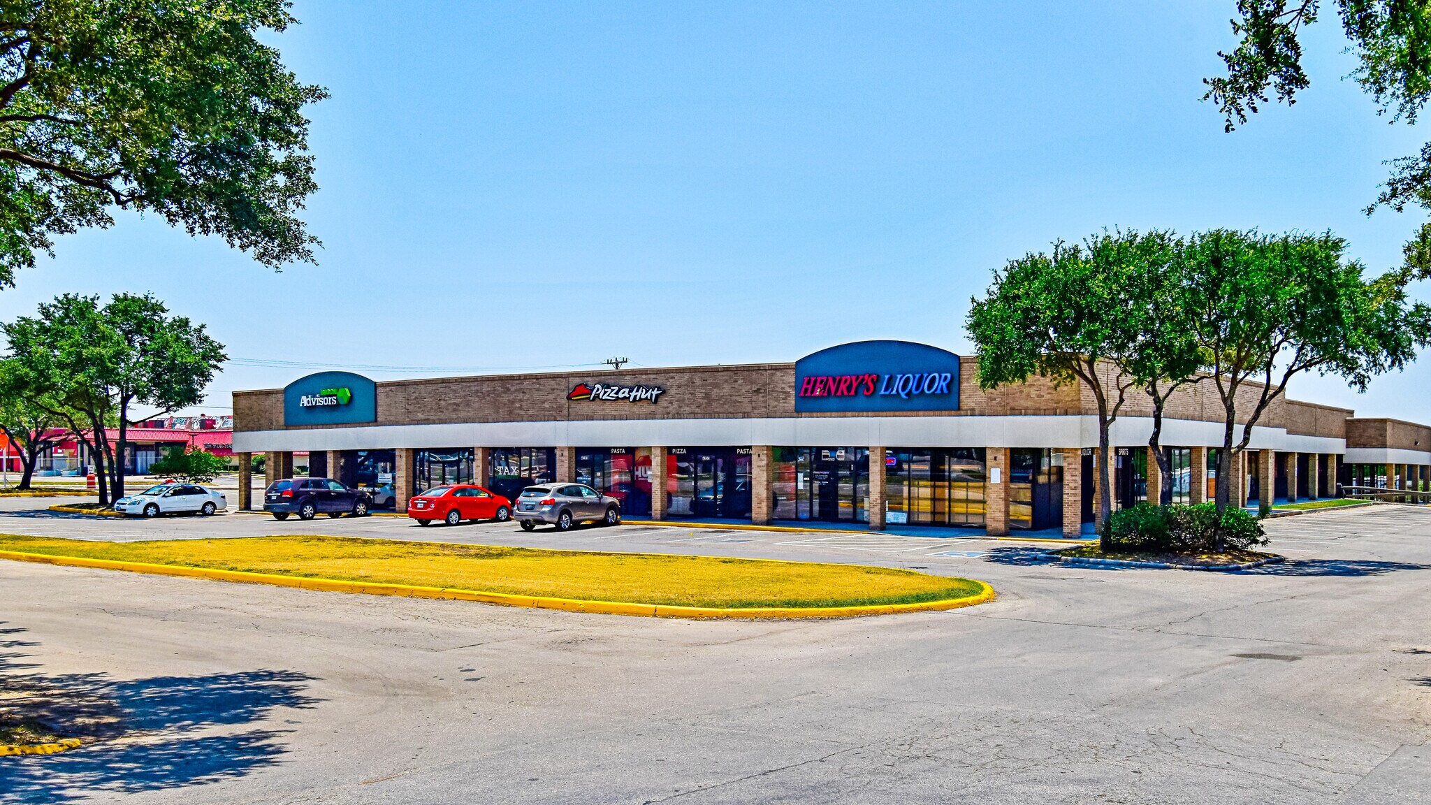 4202-4212 Thousand Oaks Dr, San Antonio, TX for sale Building Photo- Image 1 of 1