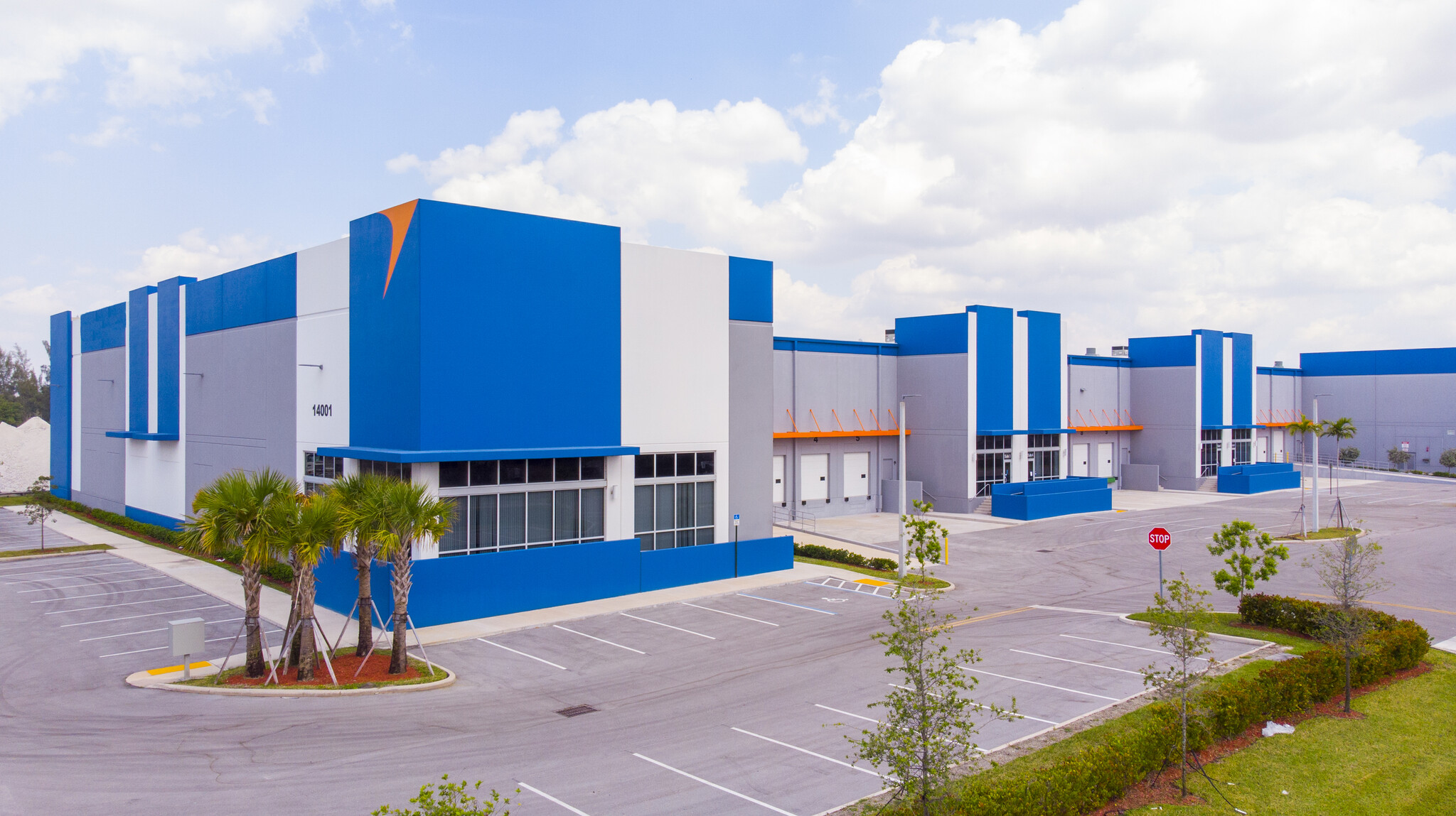 14001 NW 112th Ave, Hialeah Gardens, FL for lease Building Photo- Image 1 of 1