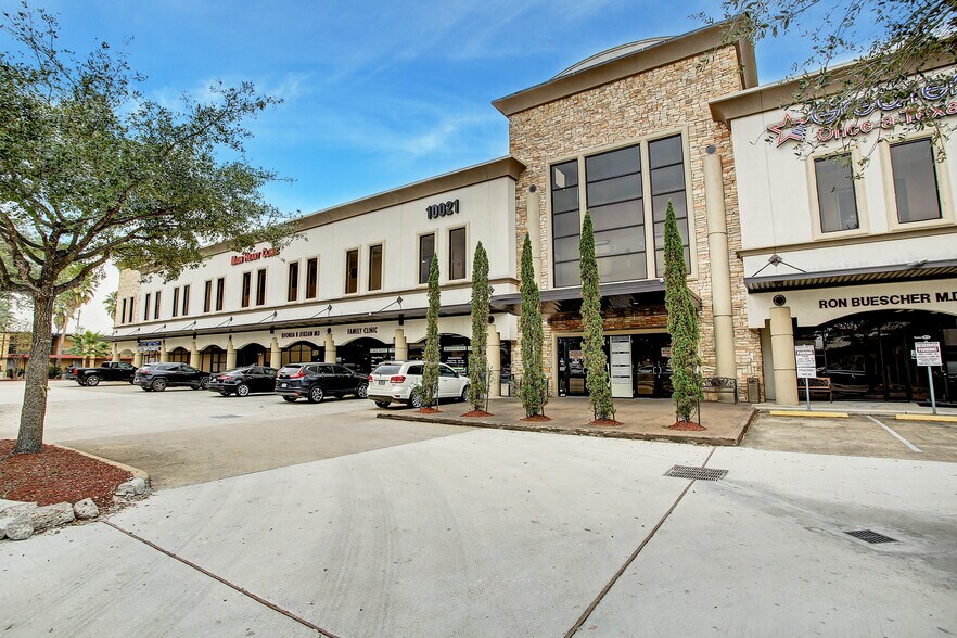 10021 Main St, Houston, TX for sale - Building Photo - Image 1 of 1