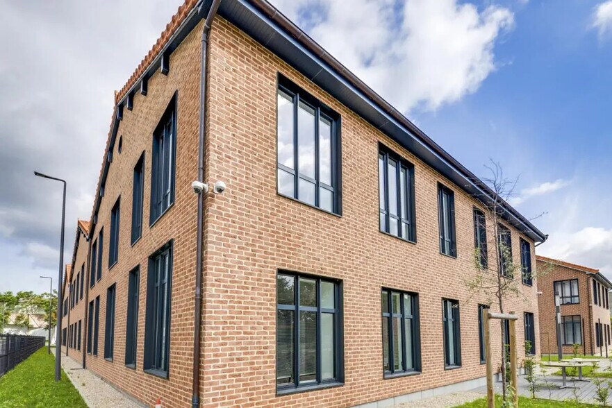 116 Quai De Bezons, Argenteuil for lease - Building Photo - Image 2 of 9