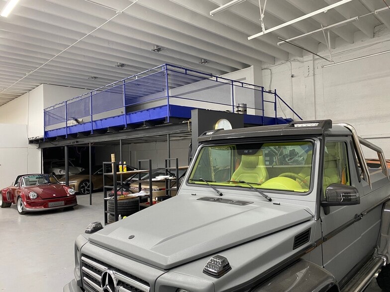 2106 Mayo St, Hollywood, FL for lease - Building Photo - Image 2 of 5