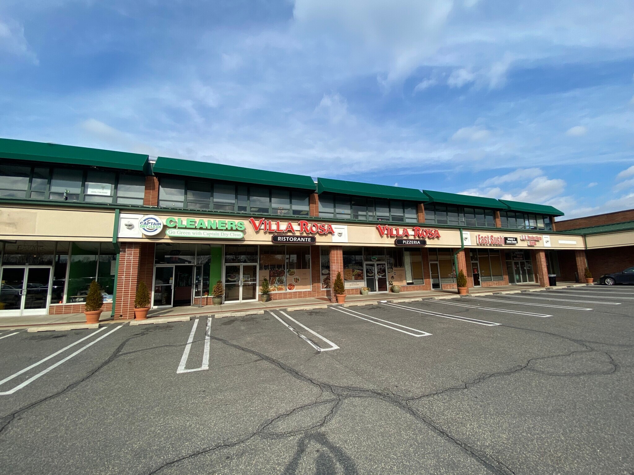 25 Scotch Rd, Ewing, NJ 08628 Suburban Square