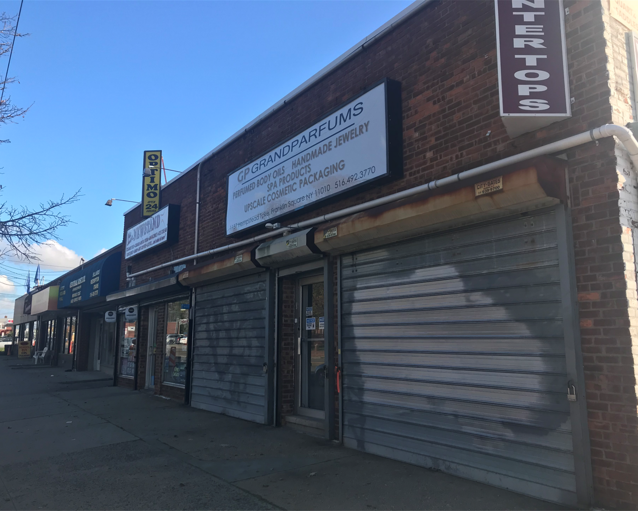 1155-1157 Hempstead Tpke, Franklin Square, NY for lease Interior Photo- Image 1 of 2