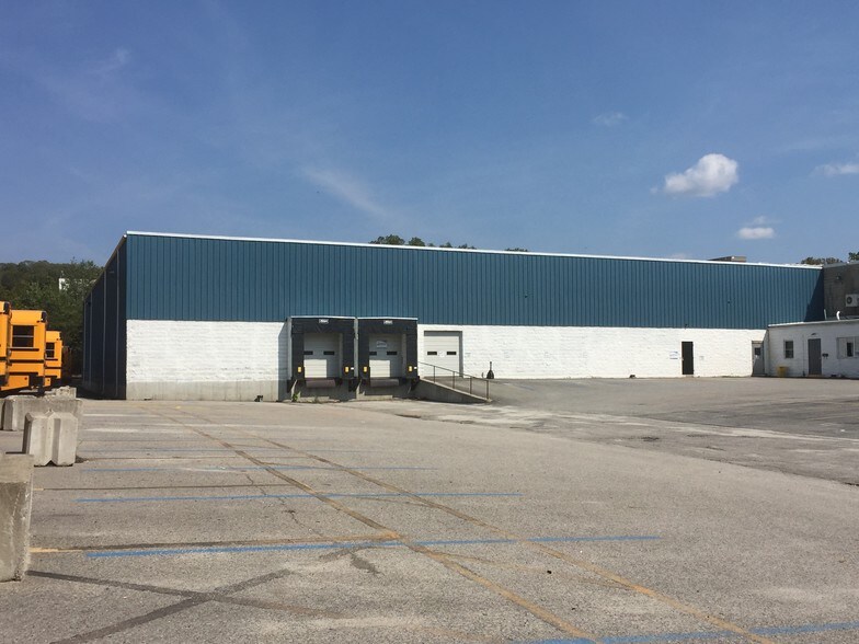 1 John C Dean Memorial Blvd, Cumberland, RI for sale - Building Photo - Image 1 of 1