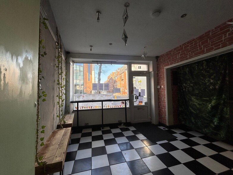 11 Church St, Brighton for lease - Interior Photo - Image 2 of 5