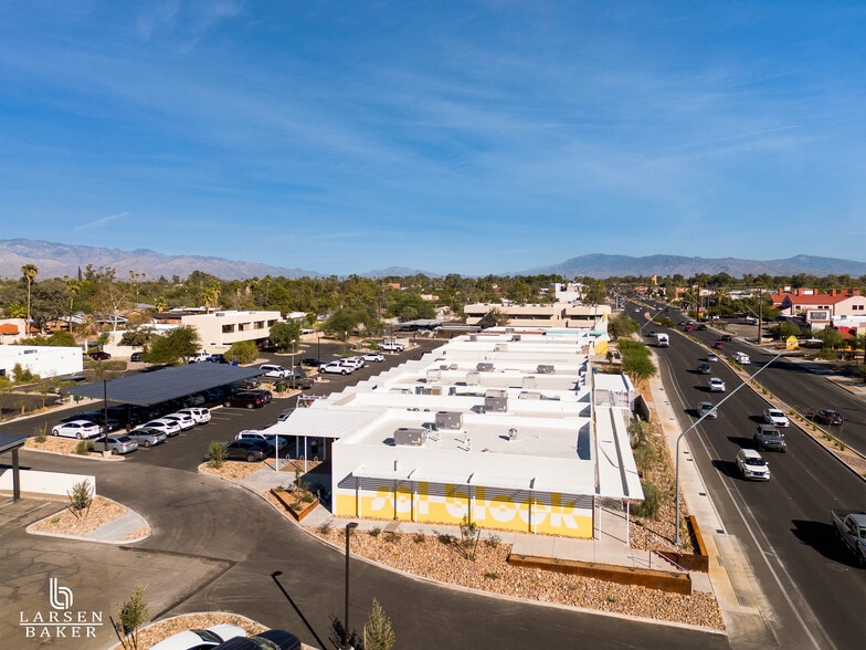 2627 E Broadway Blvd, Tucson, AZ for lease - Building Photo - Image 2 of 22