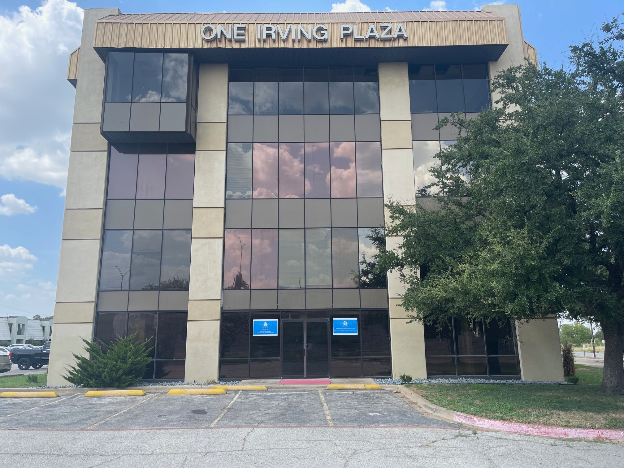 415 E Airport Fwy, Irving, TX for sale Building Photo- Image 1 of 12