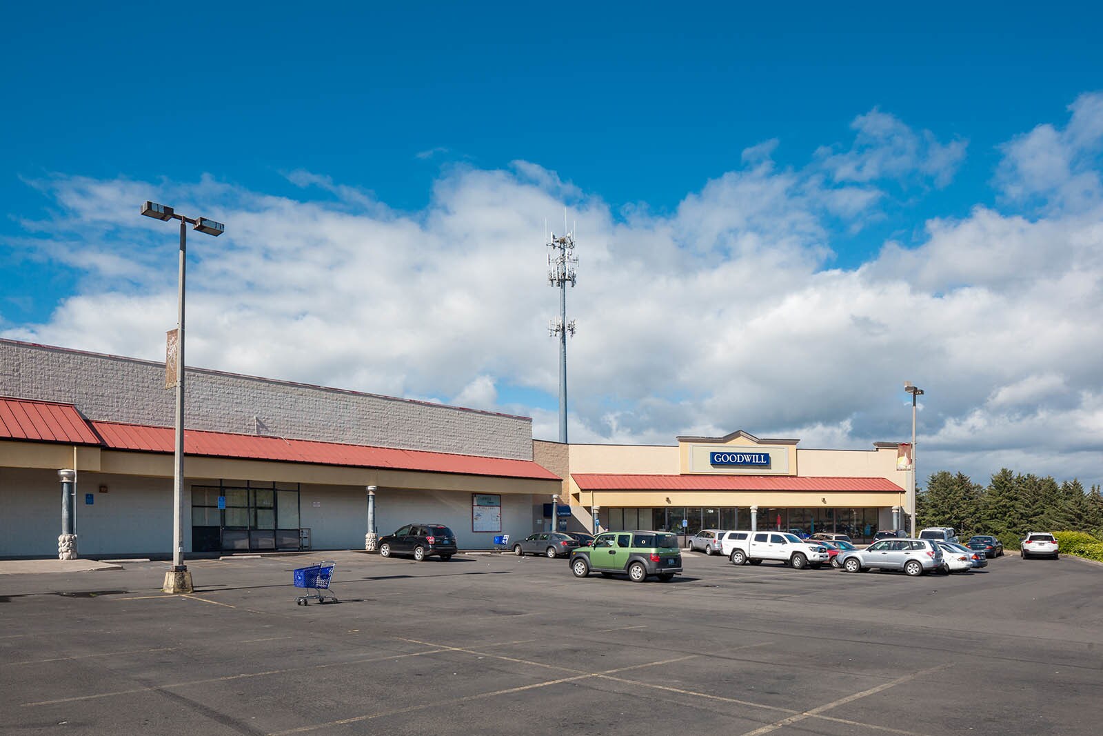 4157 NW Highway101, Lincoln City, OR 97367 Lighthouse Square