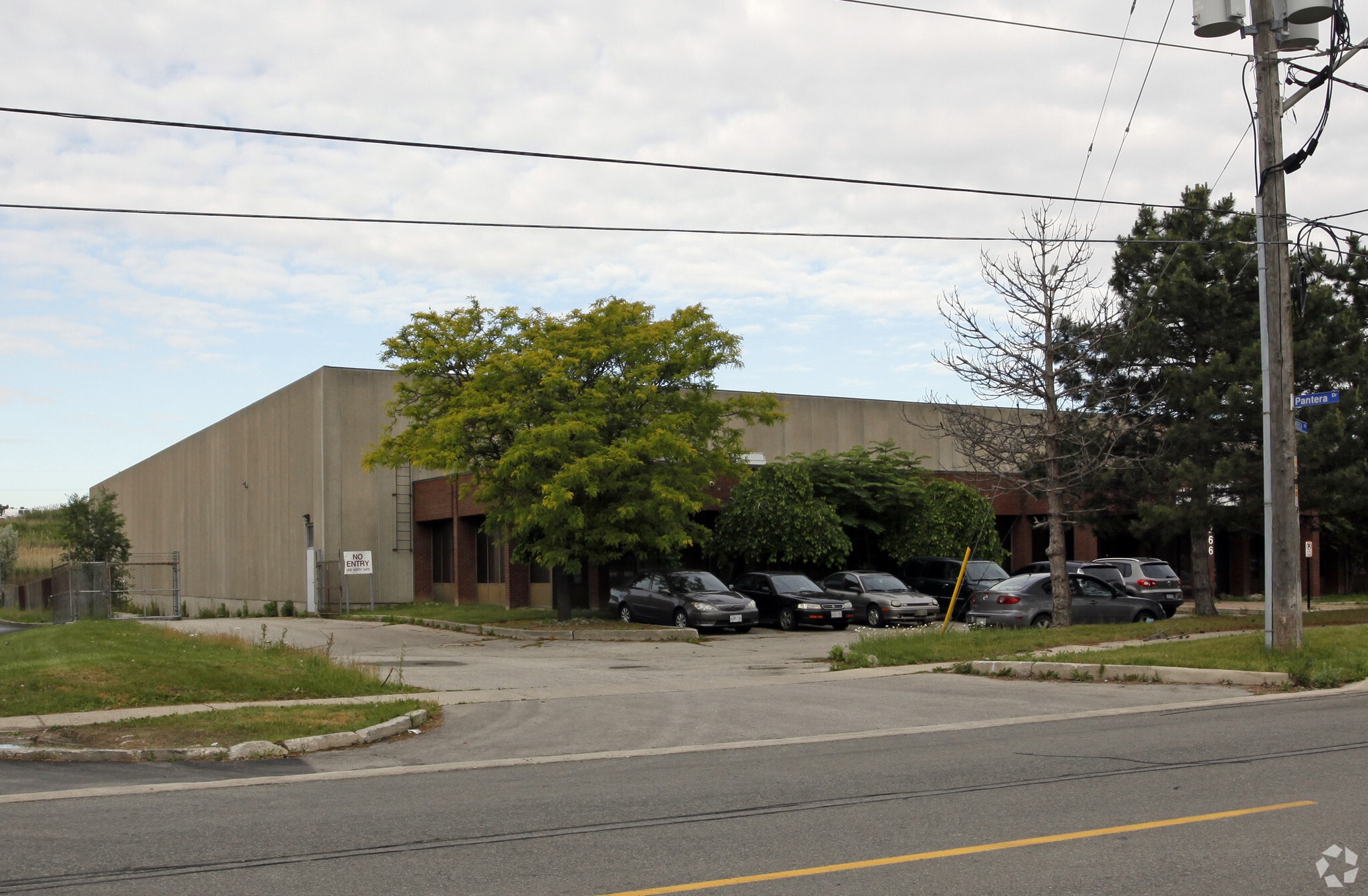 5266 Timberlea Blvd, Mississauga, ON for sale Primary Photo- Image 1 of 1