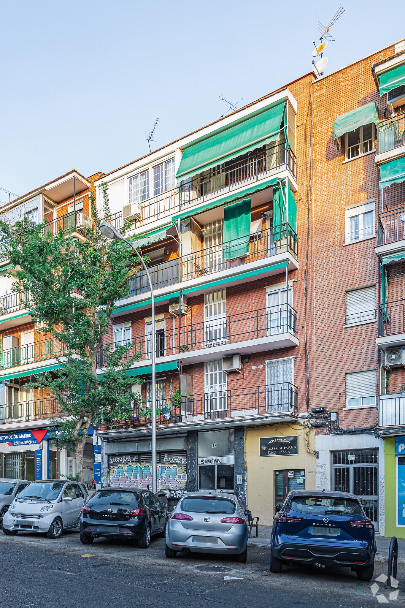 Multifamily in Madrid, Madrid for sale Primary Photo- Image 1 of 2