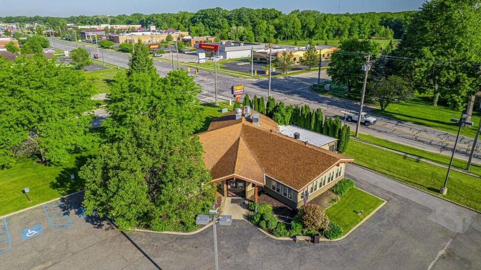 475 Sand Creek Dr, Chesterton, IN 46304 Retail for Sale