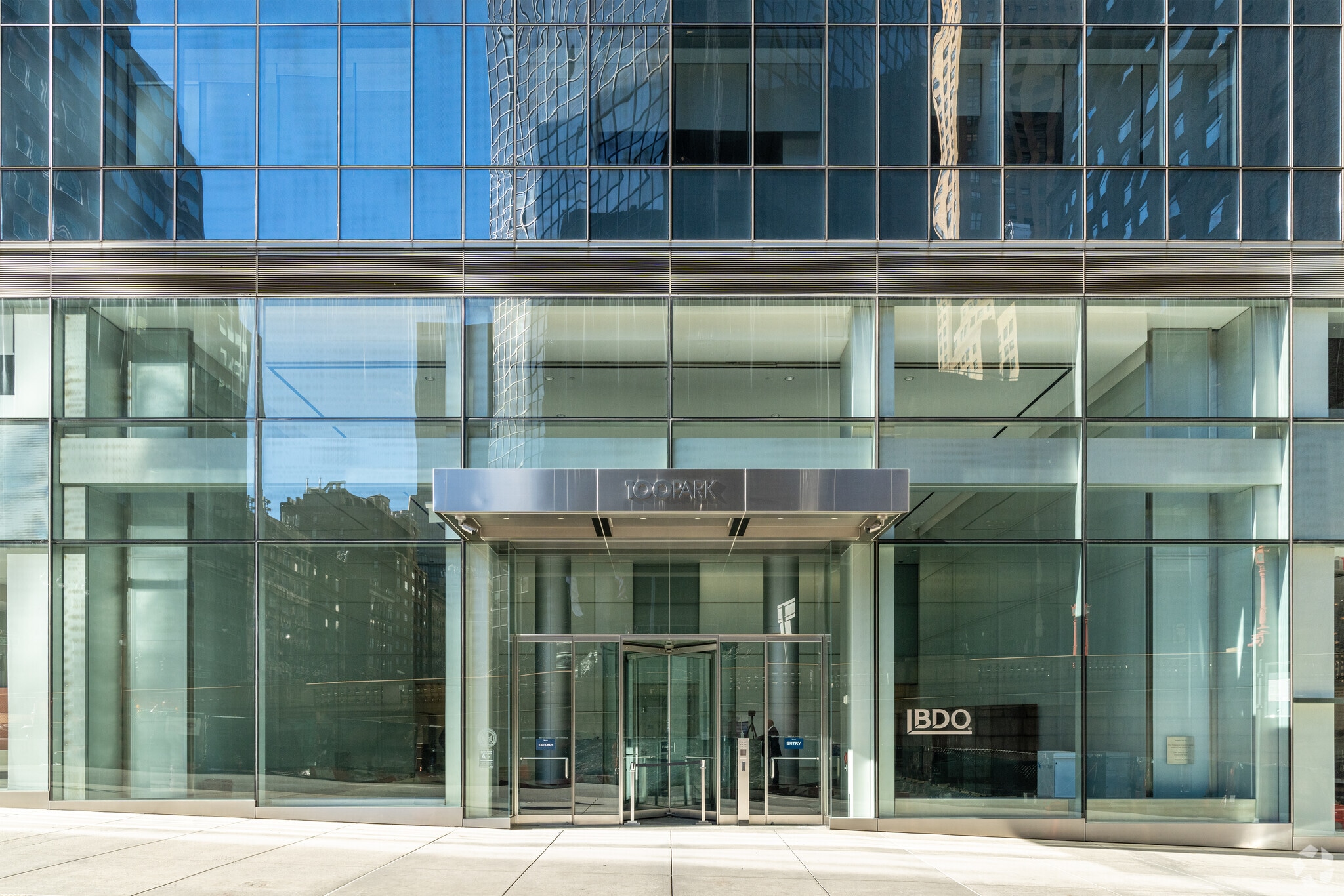 100 Park Avenue New York New York 100 Park Ave, New York, NY 10017 - The Emporis Building | LoopNet