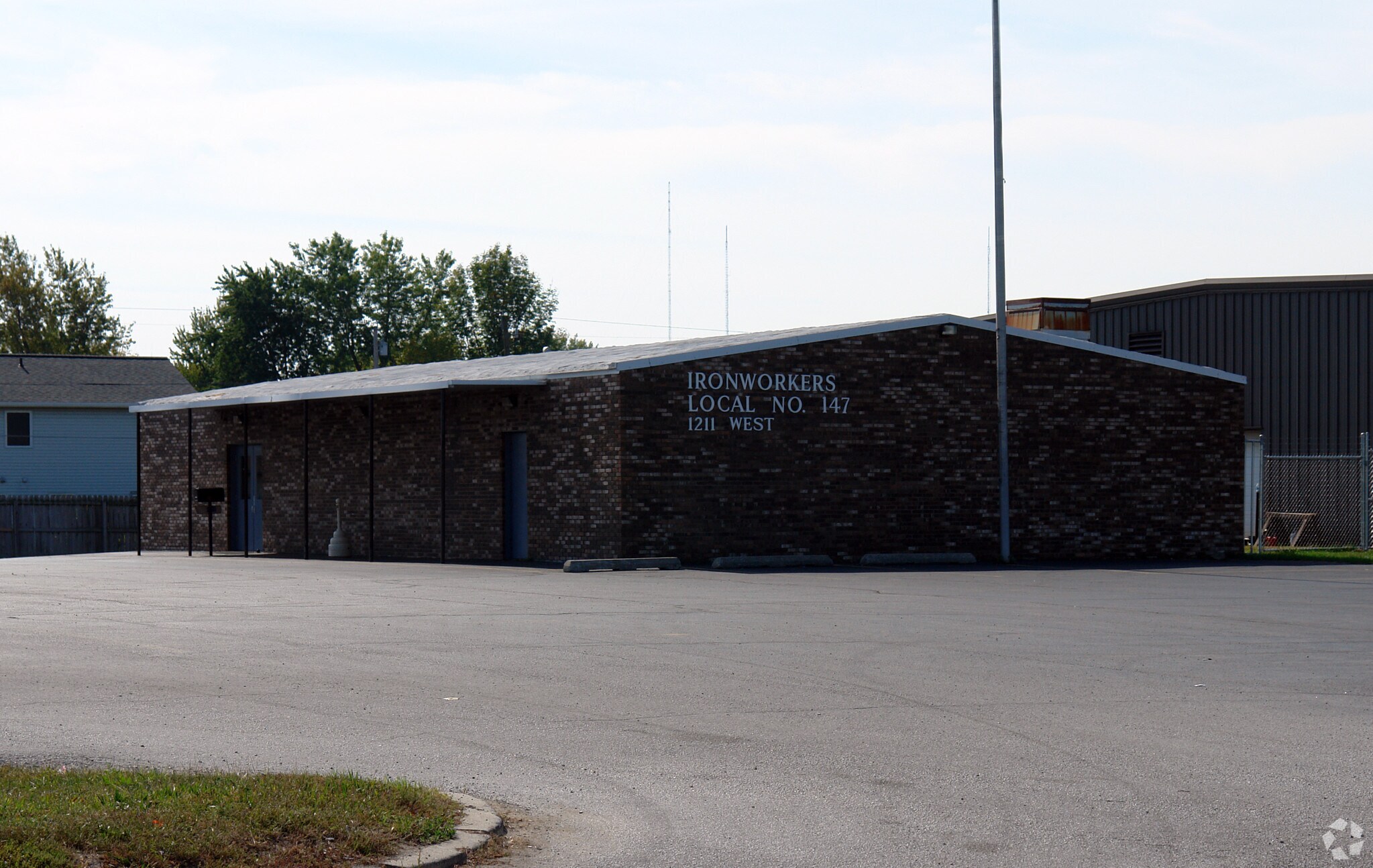 1211 W Coliseum Blvd, Fort Wayne, IN for sale Primary Photo- Image 1 of 1