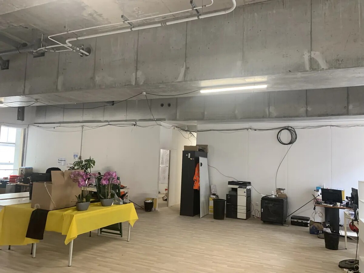 Courbevoie, HDS 92400 - Unit 2 -  - Interior Photo - Image 1 of 1