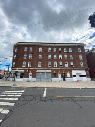 More details for 57 Whiting St, New Britain, CT - Retail for Lease