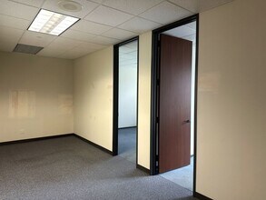 1 S Main St, Dayton, OH for lease Interior Photo- Image 1 of 3