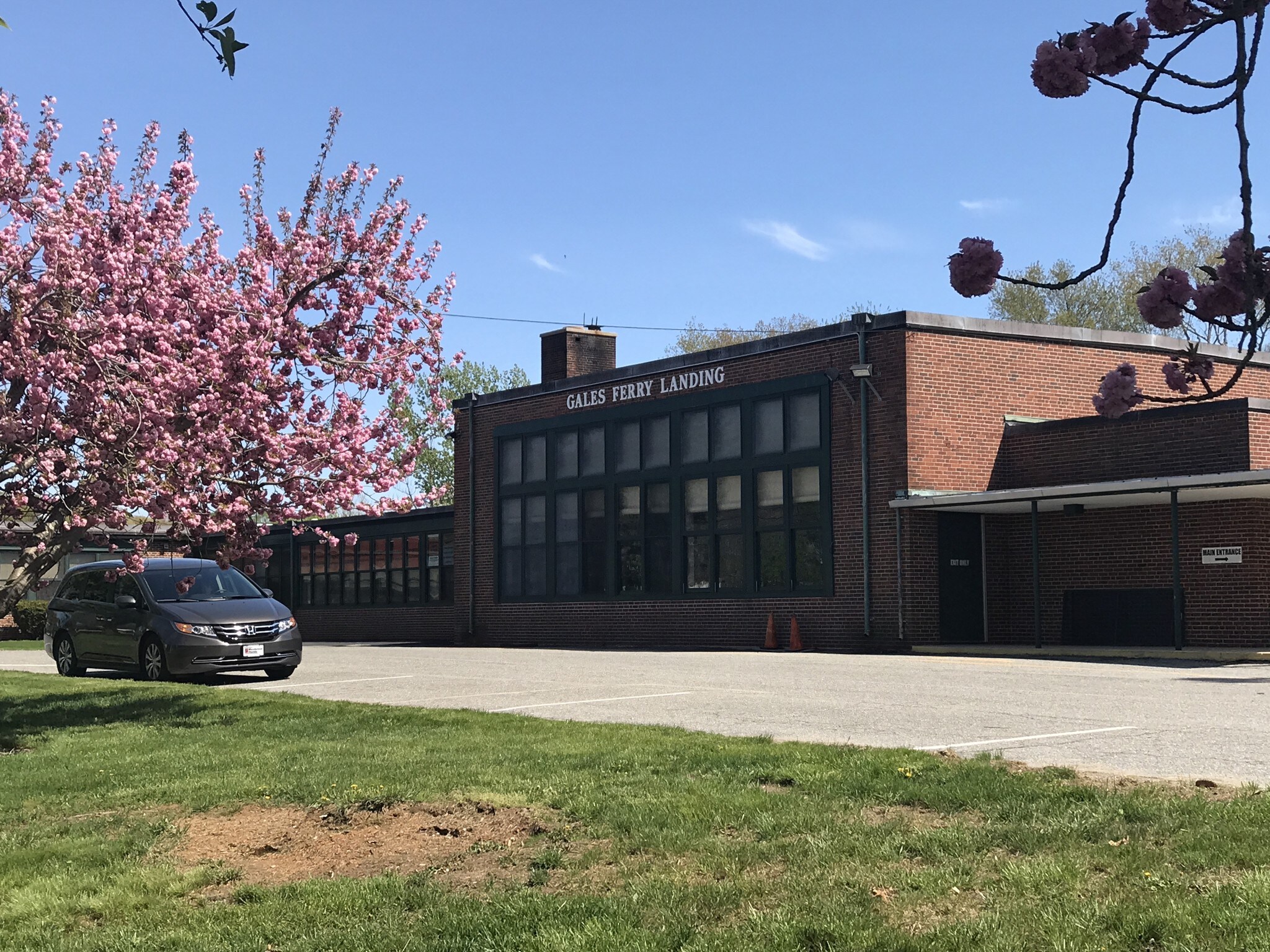 7 Hurlbutt Rd, Gales Ferry, CT for sale Building Photo- Image 1 of 1