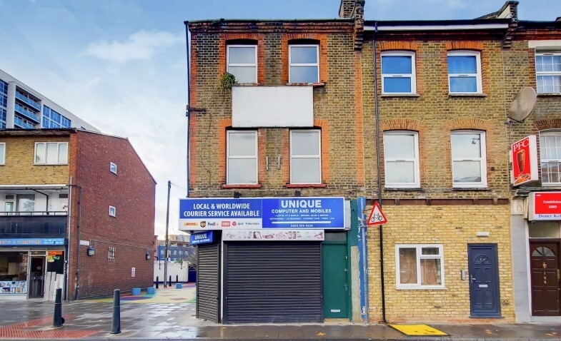 110 Salmon Ln, London for sale Building Photo- Image 1 of 1