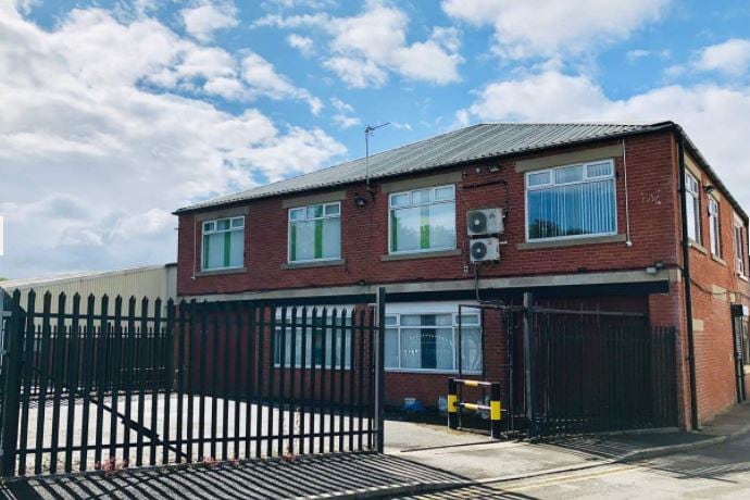 Chesham Fold Rd, Bury for sale - Building Photo - Image 1 of 1